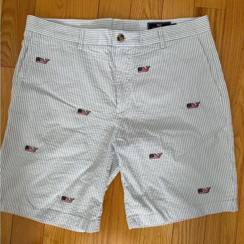 Vineyard Vines Men Shorts - Picture 1 of 4
